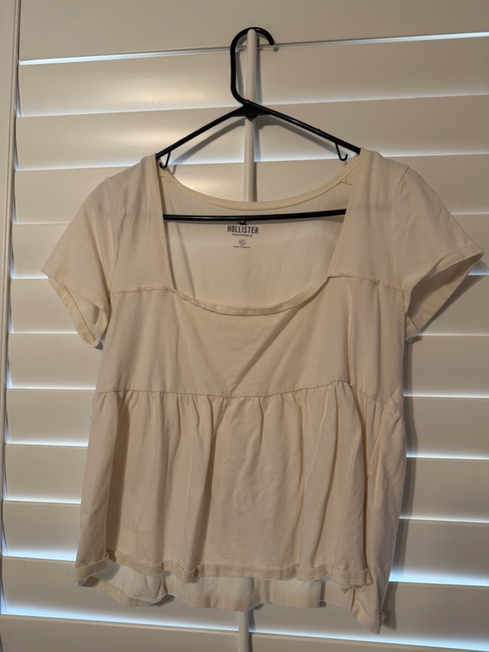 Hollister Women's Cream Short Sleeve Babydoll Top